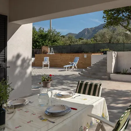 Loryleo Villa