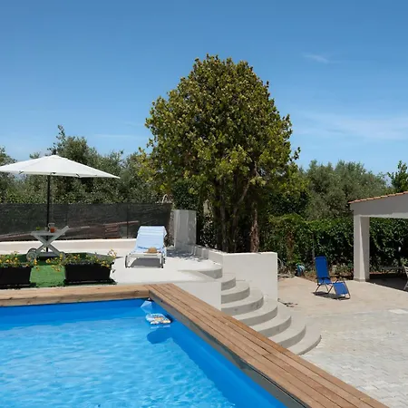 Villa Loryleo Mandra Capreria